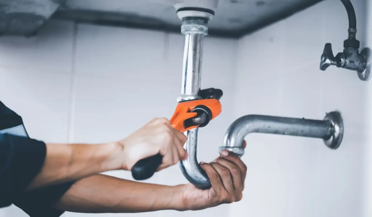 Plumbing Tools and Leaking Pipe