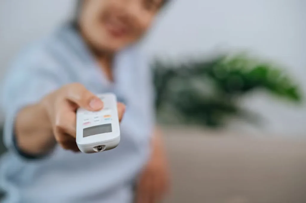 Why Is My AC Blowing Warm Air? | AC Repair Des Moines, IA
