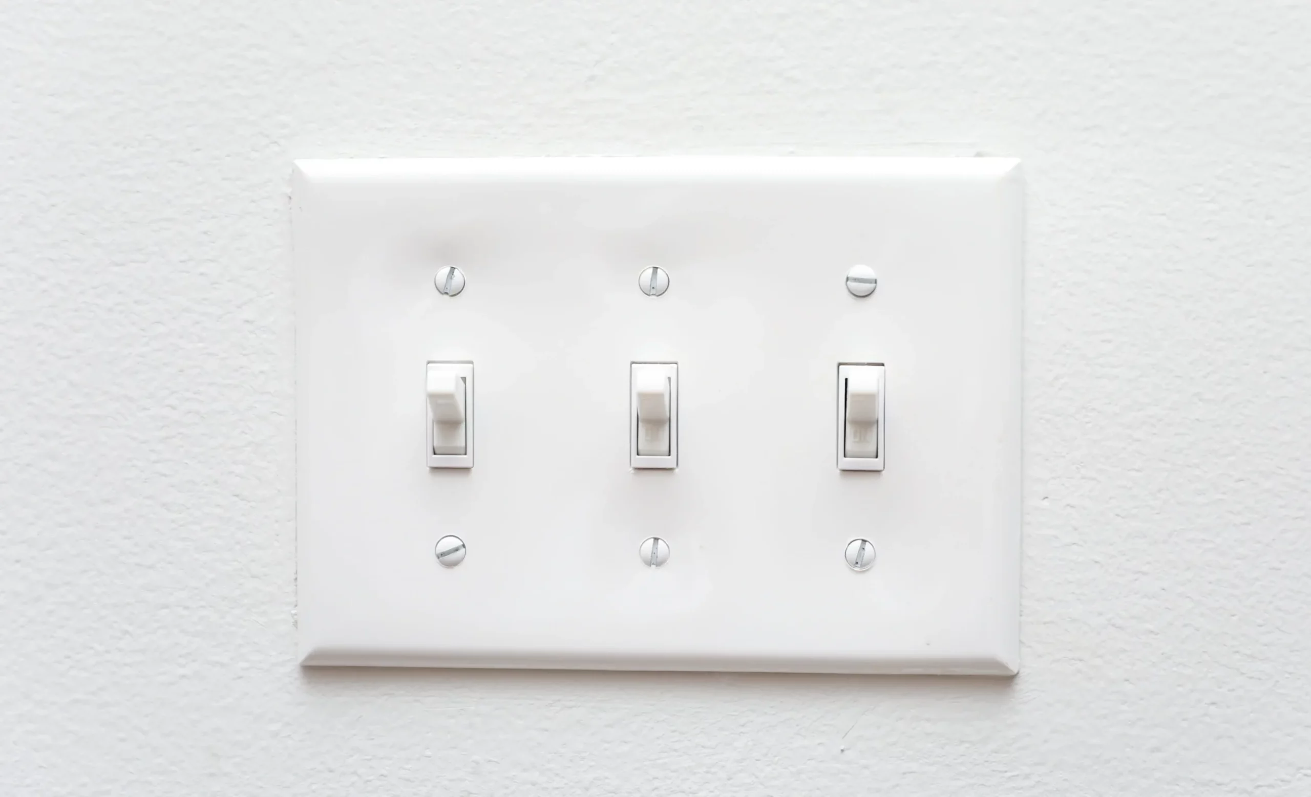 Ceiling Fan Installation in Des Moines 10 Light switch 2 scaled